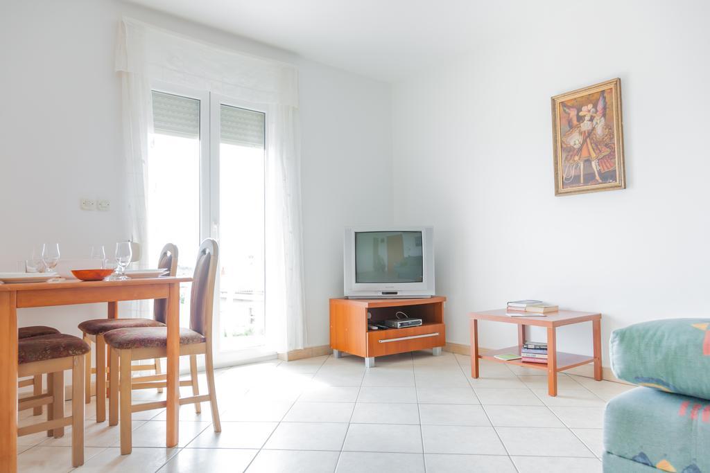 Apartments Villa Lilly Pula Pokój zdjęcie